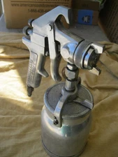 Working Metal Pneumatic Astro Spray Paint Gun / Sprayer - See pictures