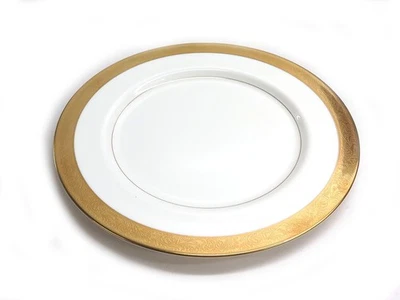 Mikasa Harrow Bone China 10.5" 10 5/8 dinner plate gold rim Narumi Japan plates - Image 1 of 4