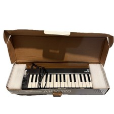 Midiplus AKM320 Midi Keyboard Controller / Open Box / Never Used