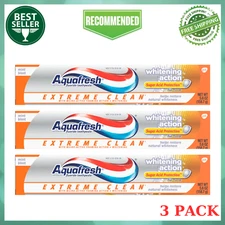 Aquafresh Extreme Clean Whitening Action Fluoride Toothpaste, 5.6 Oz, 3 Pack