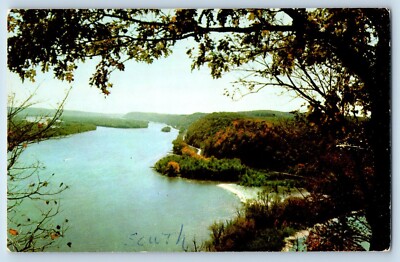 Marquette Iowa Postcard Five Miles McGregor Effigy Mounds National Monument 1960