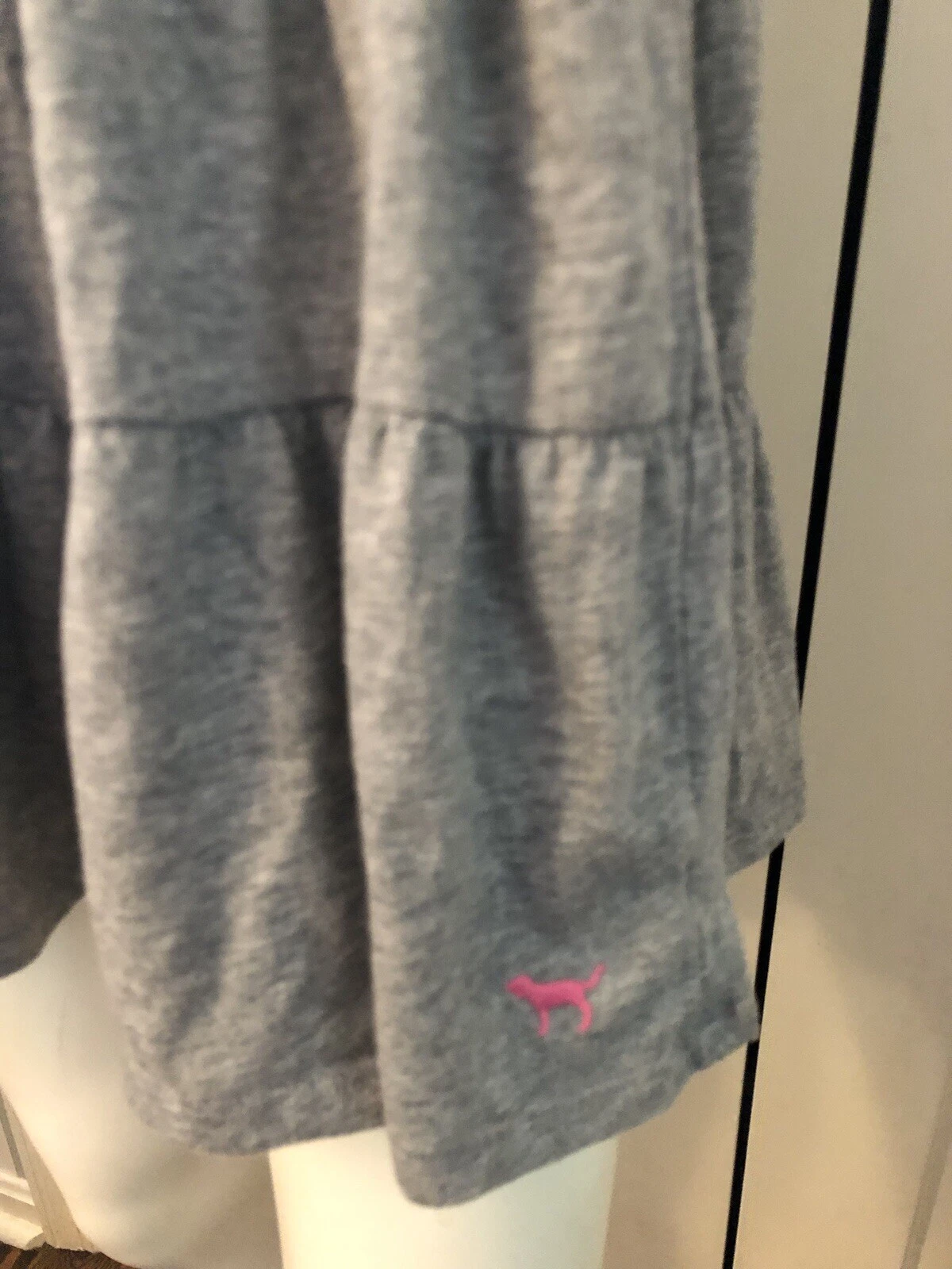 UNDERCOVER Mini abito Univ Of Pink Victoria Secret XS Babydall grigio casual in perfette condizioni