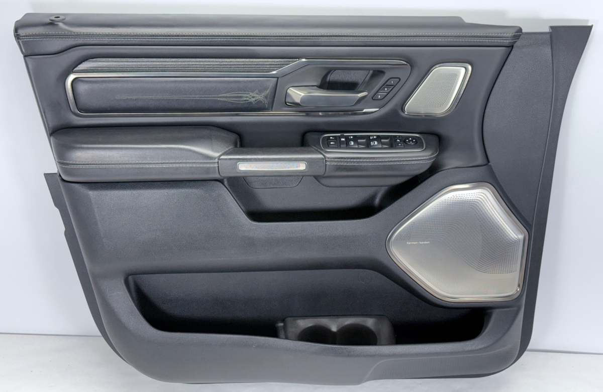 ✓ 19-26 RAM 1500 5th Gen LIMITED CREW CAB OEM DOOR PANEL FRONT