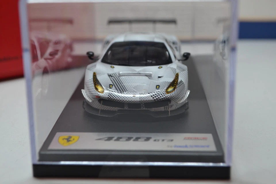 MODELOS LOOKSMART - FERRARI 488 GT3 - BLANCO - MODELO COCHE ESCALA 1:43 LSRC18 Foto 3 de 4