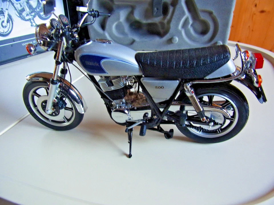 Schuco Motorrad 1/10 Yamaha SR 500 1978 absolut neuwertig in OVP top - Bild 2 von 4