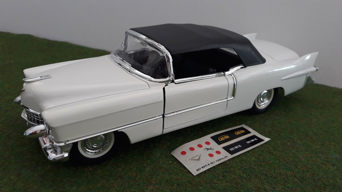 Cadillac Eldorado 1955 Cabriolet - SOLIDO 8012 - 1/21 - Blanc - Vintage France