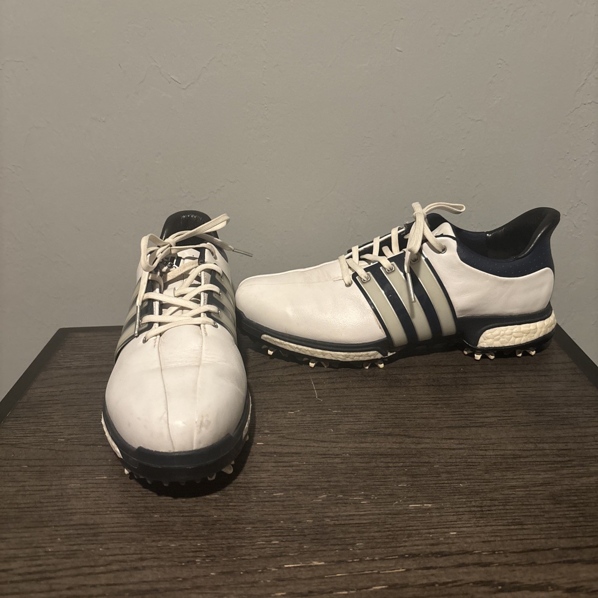 Mens 8.5 Adidas Tour360 XT Boost White Navy Blue Soft Spikes  display picture 1