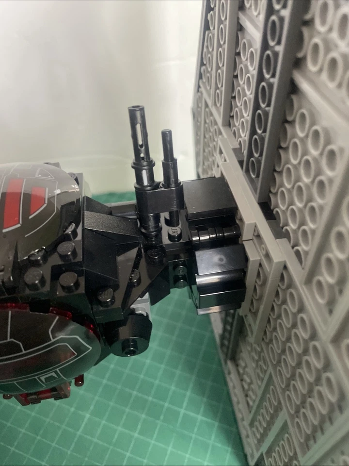 LEGO 75101 Star Wars First Order Special Forces TIE Fighter (See Details) - Image 4 of 4