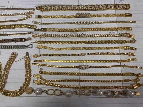 24pcs Vintage & Unique Bracelets Costume Jewelry Collection**** Lot #4