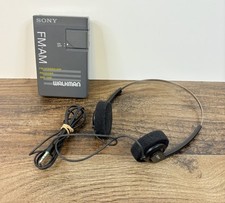 Sony FM AM Walkman Radio With Headphones Srf-19W Tested Works Great