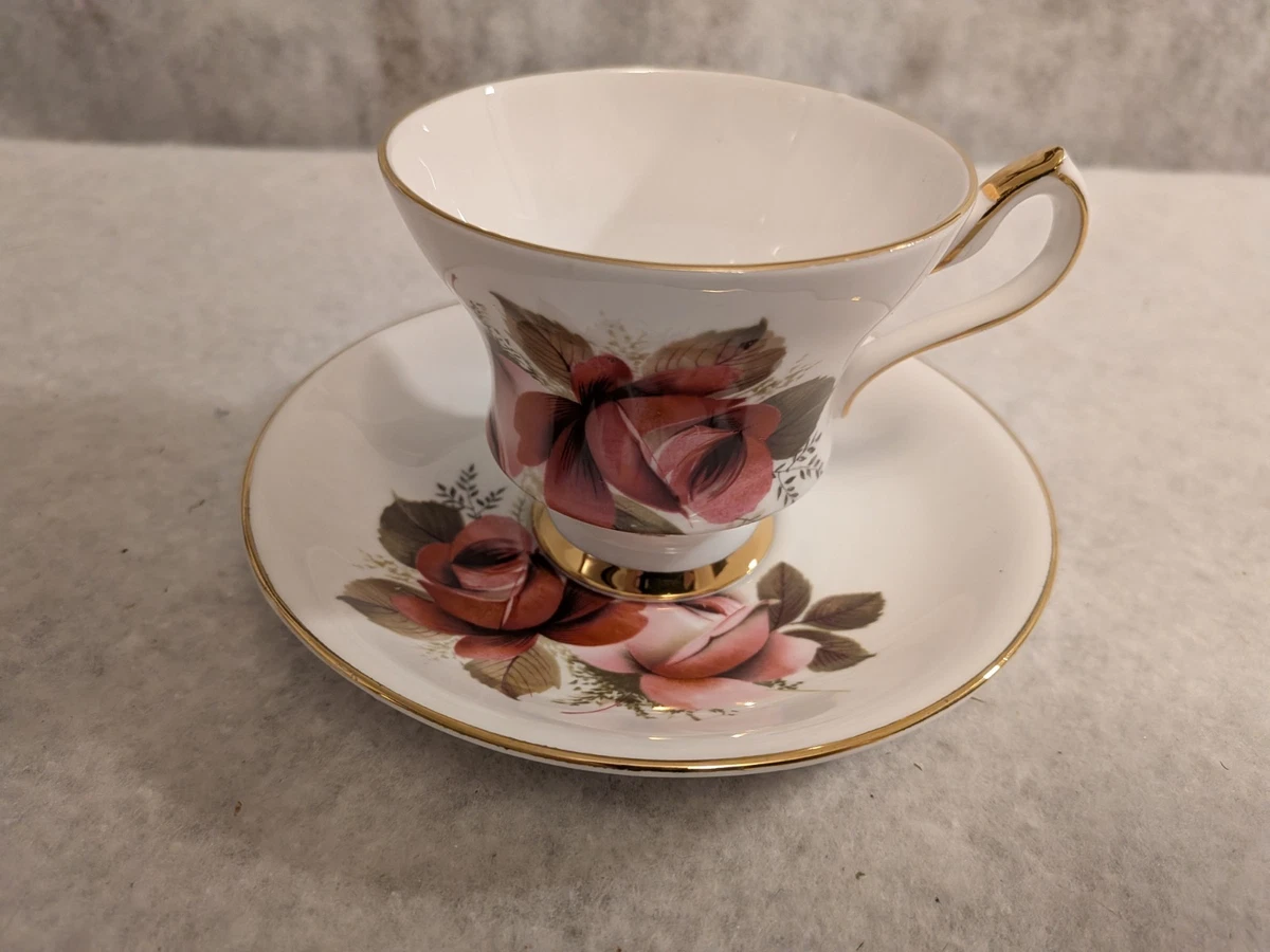 Royal Windsor Fine Bone China England In Antique Ceramic