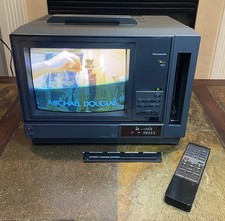 Panasonic AG-560 TV VCR Combo Tested With Remote  Carrying Case