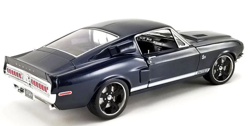 ACME 1/18 Scale Diecast A1801843 - 1968 Shelby GT500KR King Cobra - Image 4 of 4
