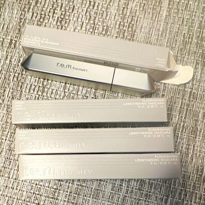 r.e.m. beauty Flourishing Lengthening Mascara Black new in box set of 4