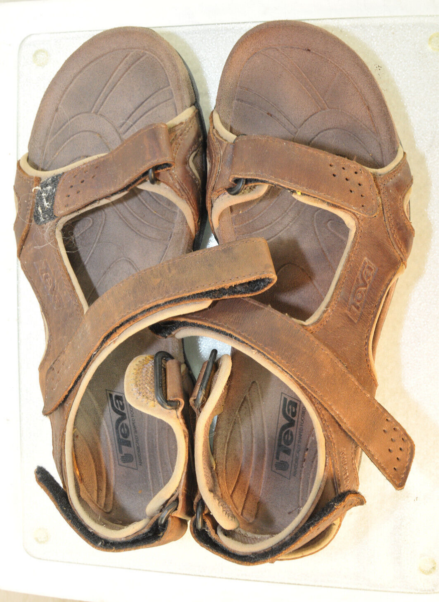 Teva Fossil Canyon Leather Sandals Men display picture 2