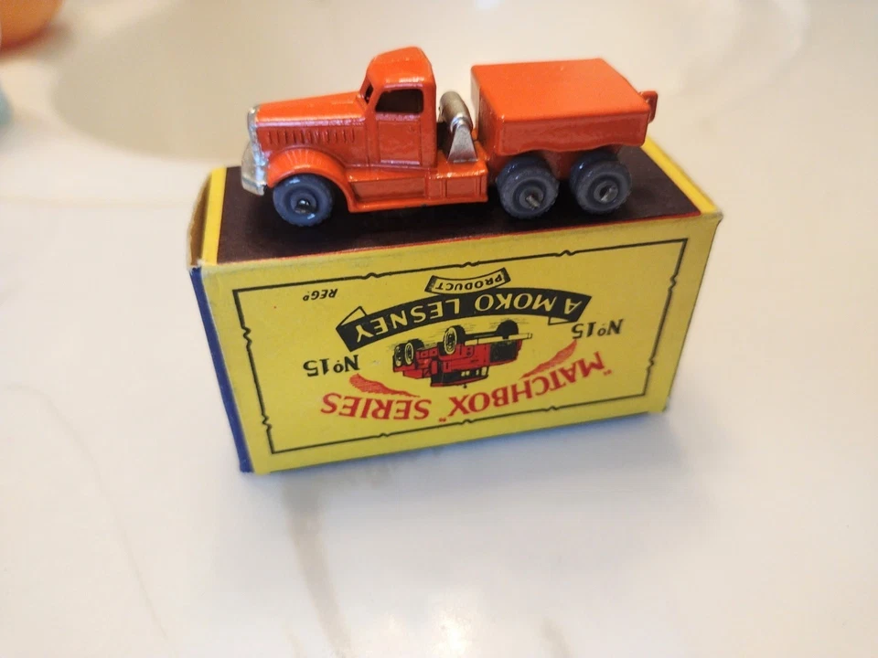 RARE-1955 MOKO Lesney Matchbox No.15 'PRIME MOVER'-10 Plastic Wheels - Image 2 of 4