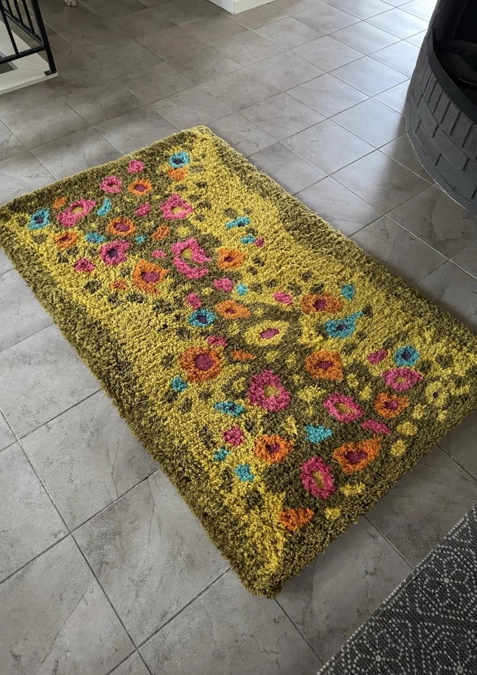 Impresionante Alfombra MCM Vintage Años 60/70 Mechonada a Mano Lana Peluda 3.5’x5.5’ Boho Hippie Foto 3 de 4