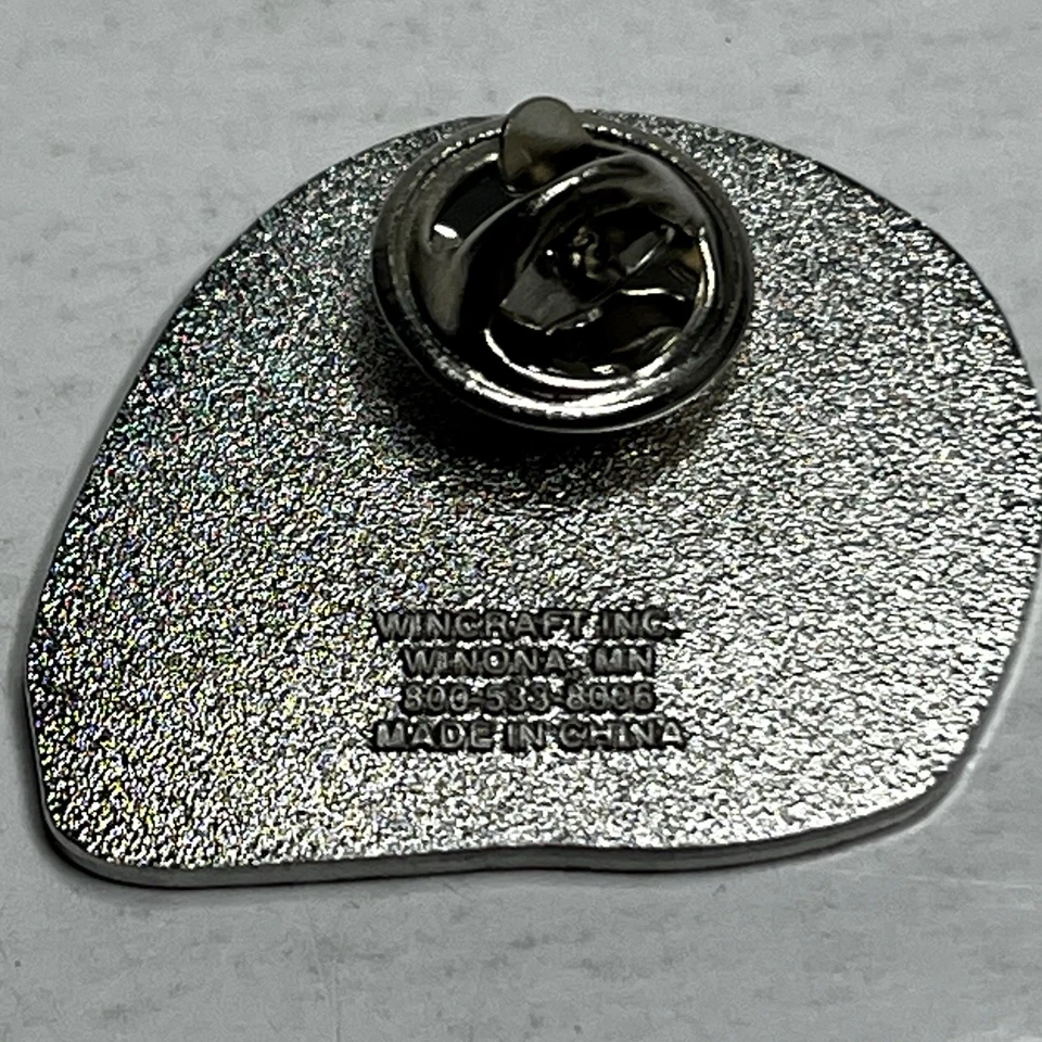 Pin de casco Indy 500 100th Indianápolis 500 Foto 3 de 3