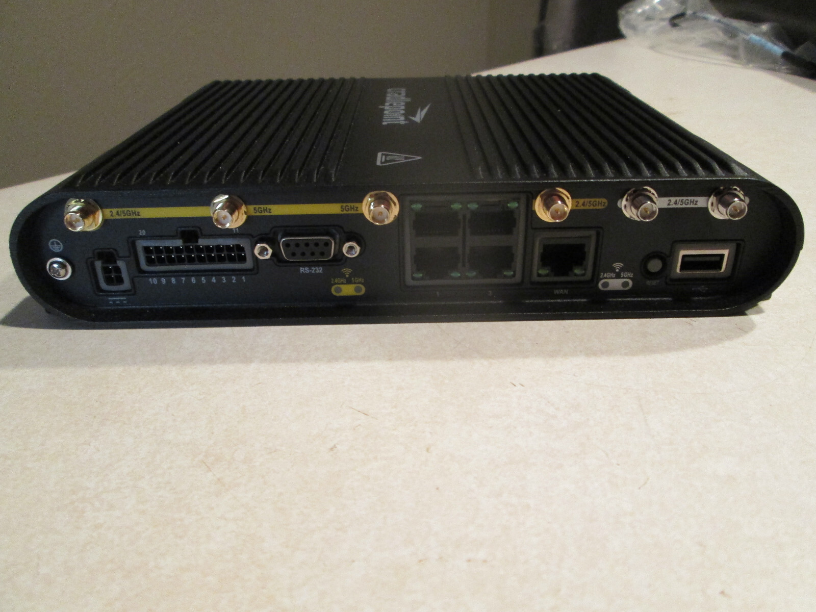 Ibr1700 Router CRADLEPOINT IBR1700, IBR1700-1200M-B Router Verizon ATT Etc 1200 MBPS ...