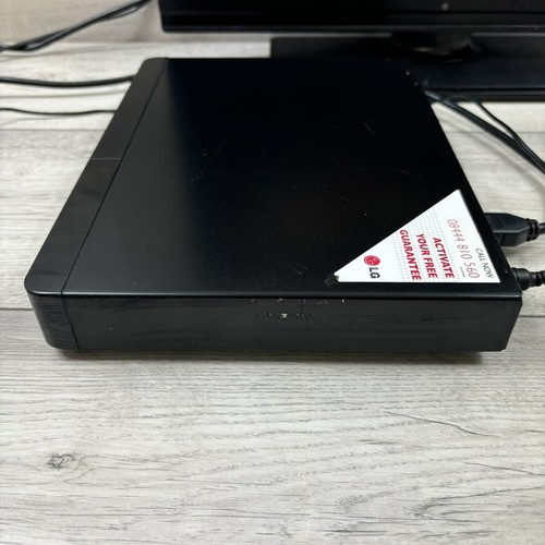 LG BP240 Blu-ray 1080p HD Upscaling DVD Player With HDMI & USB & NTSC playback - Picture 4 of 9