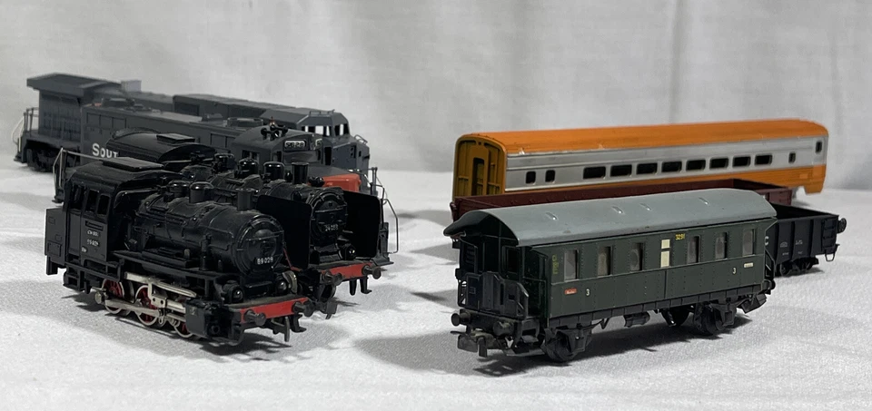 Viga central diferente escala HO - Caboose rojo lote de 8 Foto 2 de 4