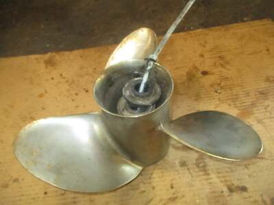 Yamaha 300hp HPDI outboard counter rotation stainless prop 15 1/4 x 19 ...