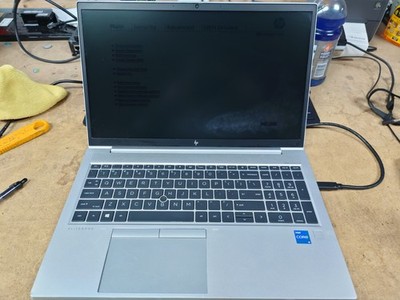 HP EliteBook 850 G8 15.6'' FHD i5-1135G7 16GB RAM No OS/SSD *BAD BACKLIGHT*