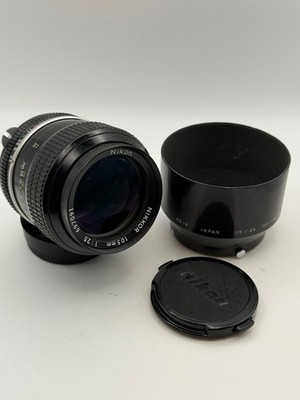 Nikon 105mm f2.5 Ai Lens with Hood F Mount
