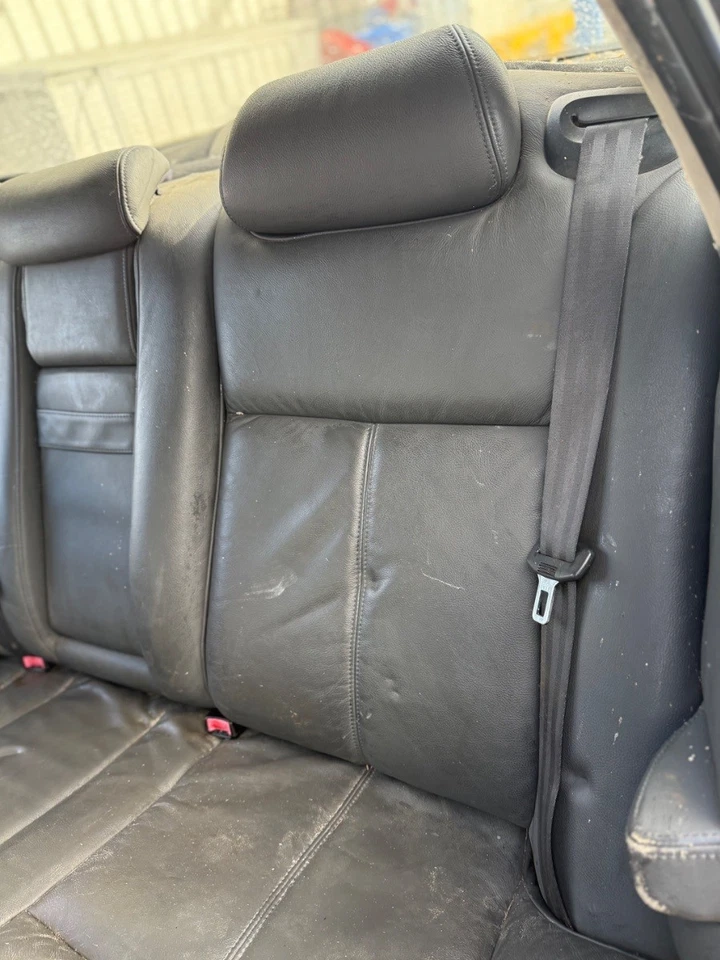 Holden 2005 WL Statesman Electric Leather Seats Set - image 4 of 4