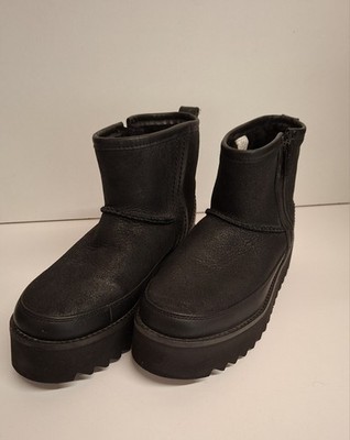 UGG Classic Rebel Biker Mini Damen Stiefel schwarz Größe 38