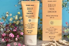 Trader Joe s Daily Facial Sunscreen Broad Spectrum SPF 40 Oil Free Invisible ...