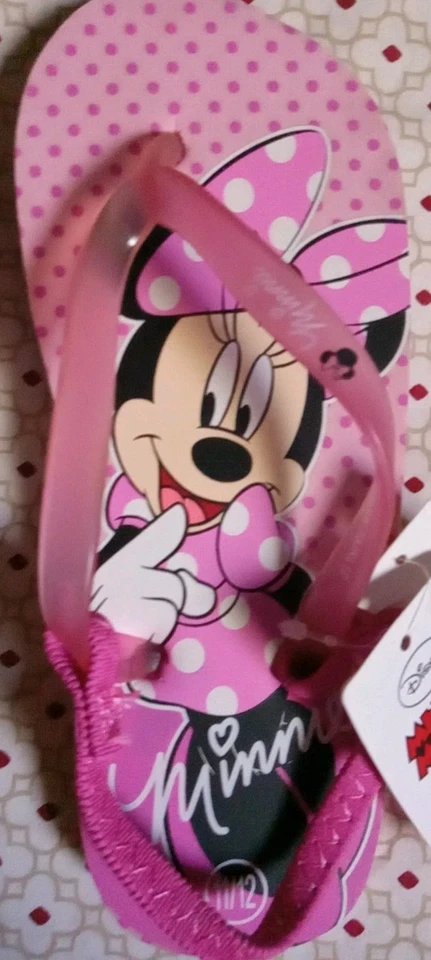 Sandálias Minnie Mouse tamanho 11/12 meninas novas com etiquetas  - Imagem 4 de 4