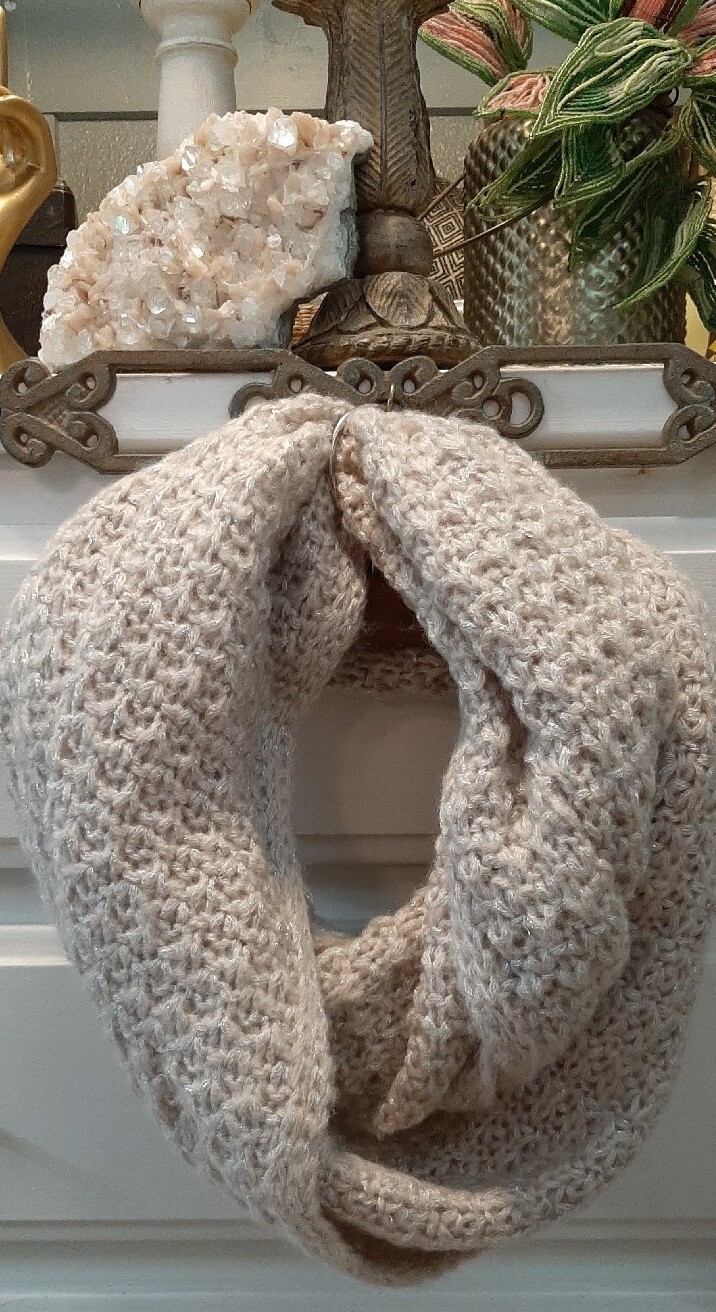 Cejon Infinity Loop Scarf Chunky Knit Silver Meta… - image 1