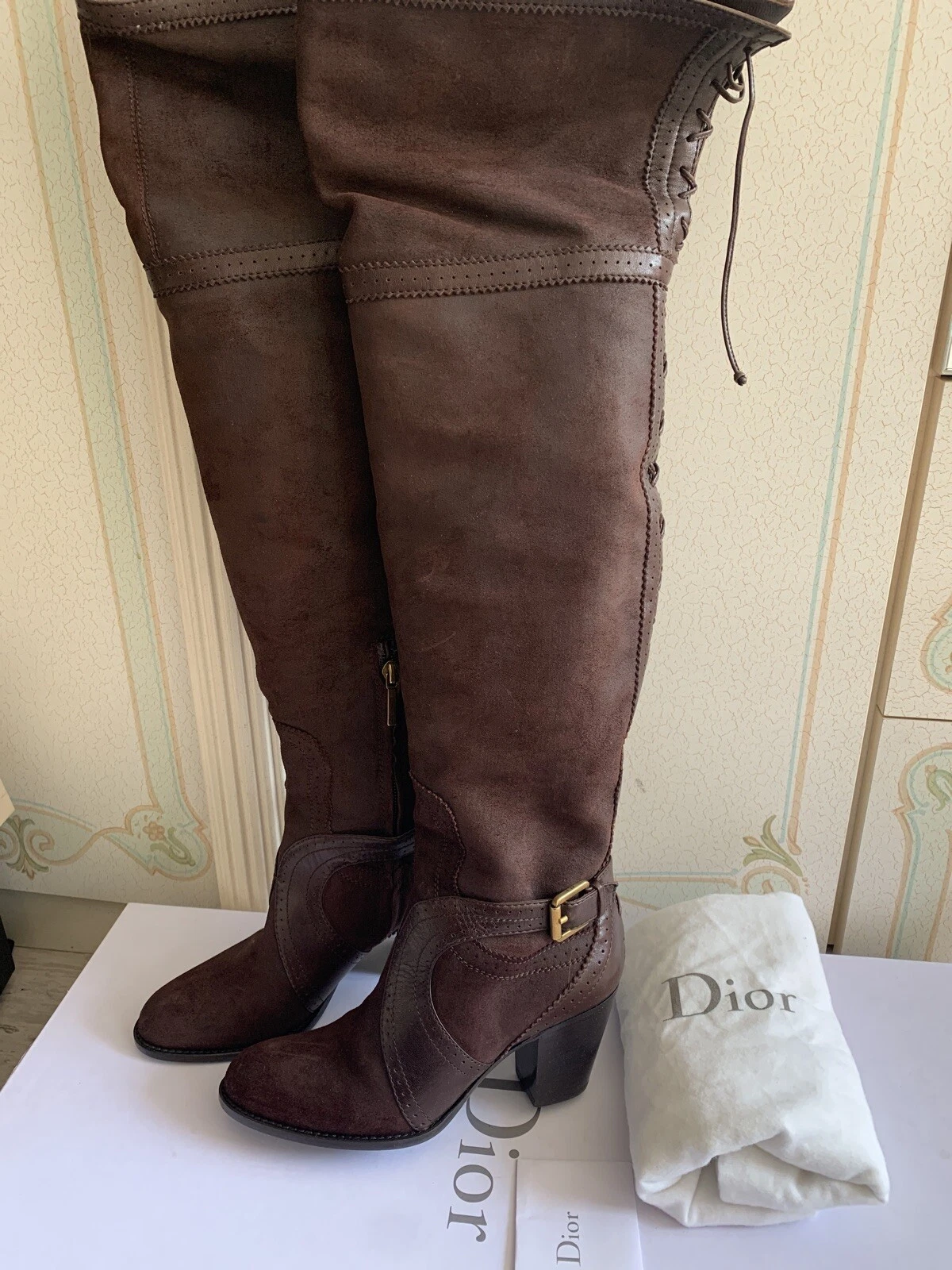 Bottes Dior Overknee Boot taille 36 US 6 marron aubergine daim daim