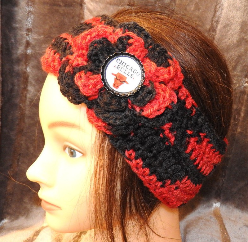  RED BLACK CH BULLS Women's Headband Ear Warmer Handmade Crochet With Flower NEW