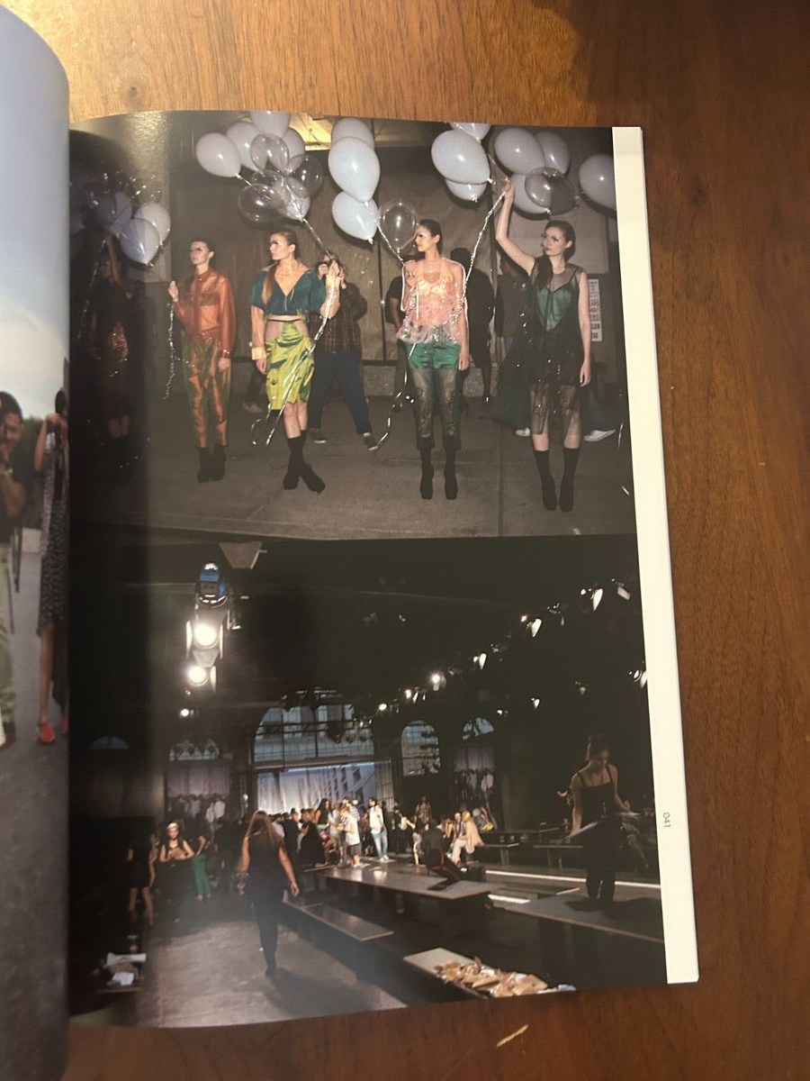 洋書 NEW YORK FASHION SALE Up to 35% Off in-store & online Online: www
