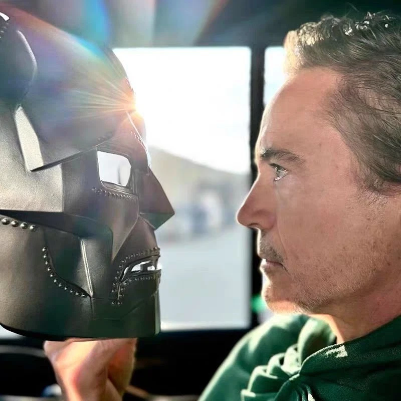 Marvel Avengers 5 Doctor Doom Nueva Máscara Halloween Juegos con disfraces Rendimiento Regalo Juguete Foto 2 de 4