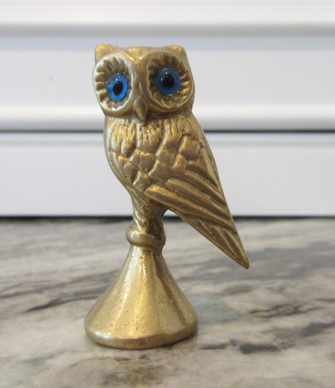 RARE VINTAGE SOLID BRASS 2" HORNED OWL GLASS EYES PERCHED MINIATURE PAPERWEIGHT!