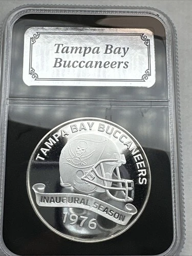 TAMPA BAY BUCCANEERS NFL FOOTBALL 1976 INAUGURAL SEASON 1oz .999 SILVER COIN