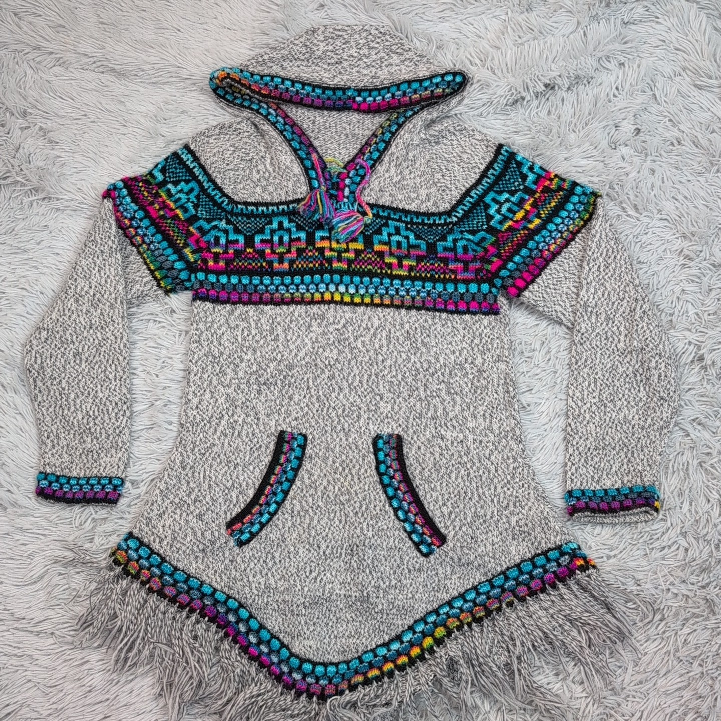 Foto 1 di 9