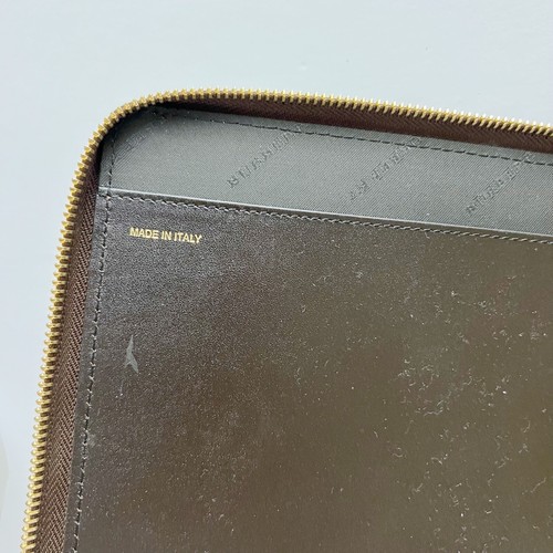 Burberry Haymarket Check Coated Logo Canvas iPad 2 Zip Cover Case - Picture 7 of 12