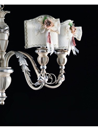 LAMPADARIO IN LEGNO AVORIO E FOGLIA ARGENTO CON PARALUMI - Foto 2 di 2