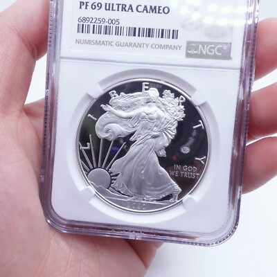 2020-W WWII Privy Mark V75 Eagle Silver $1 Coin - NGC PF 69 Ultra