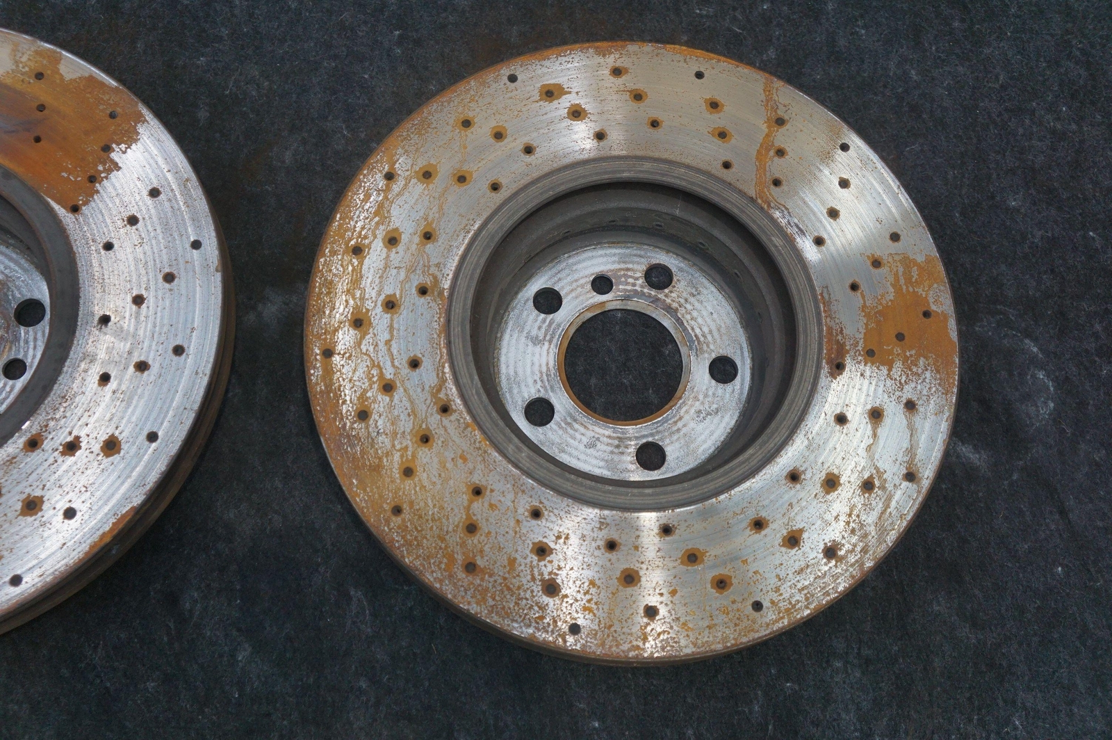 Set 2 Front Cross Drilled Disc Brake Rotor OEM 34116858623 Bmw I8 2014-17 19-20