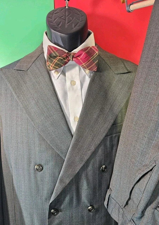 Vtg Warren Sewell Mens Green Pinstripe Dbl-breast Suit Sz 40R, Pants 34x30+ Tie - Image 2 of 4