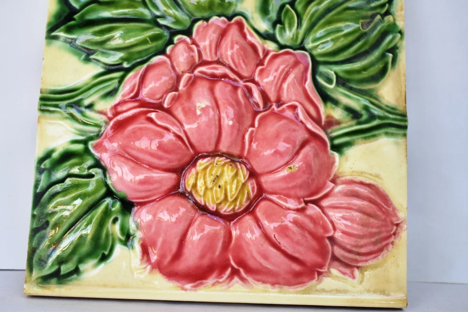 古董瓷砖新艺术风格日本 Majolica 玫瑰花高压花收藏品 — 第 2/4 张图片