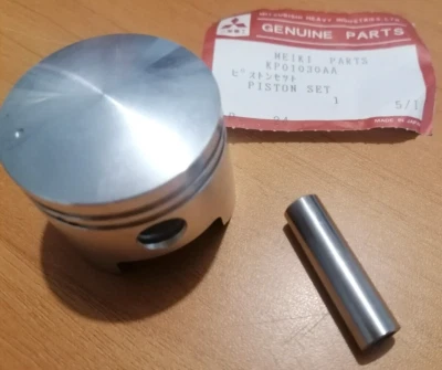 Piston moteur MITSUBISHI TL52 Ref KP01030AA - Photo 1/2
