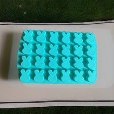 Easter Bunny Shaped Silicone Molds 24 Spaces Preowned Blue Excellent Condition