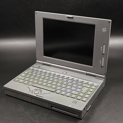 Zenith Data Systems NTB005 Vintage Computer - Nicht Funktionstüchtig