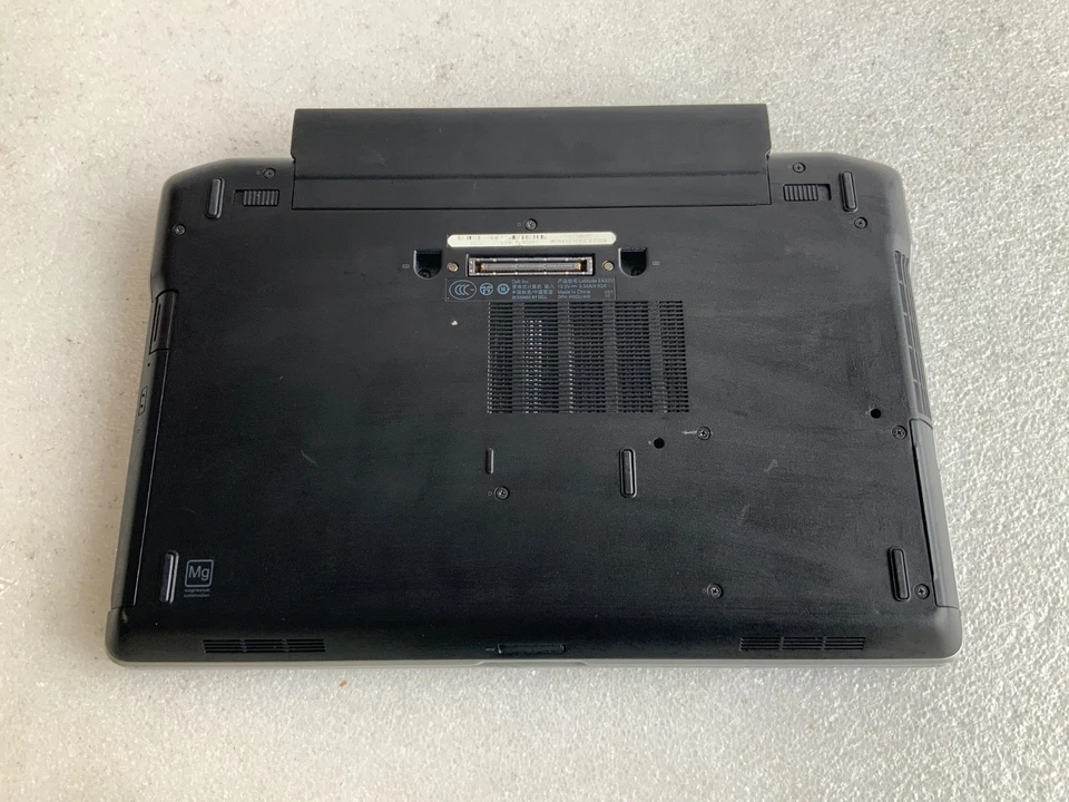 Dell Latitude E6320 · i5-2520M · 8GB · 256GB, photo 3 of 5